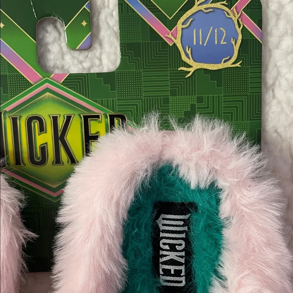 Wicked Kids House Slippers -Fuzzy Pink and Green  Size 11 12- NEW